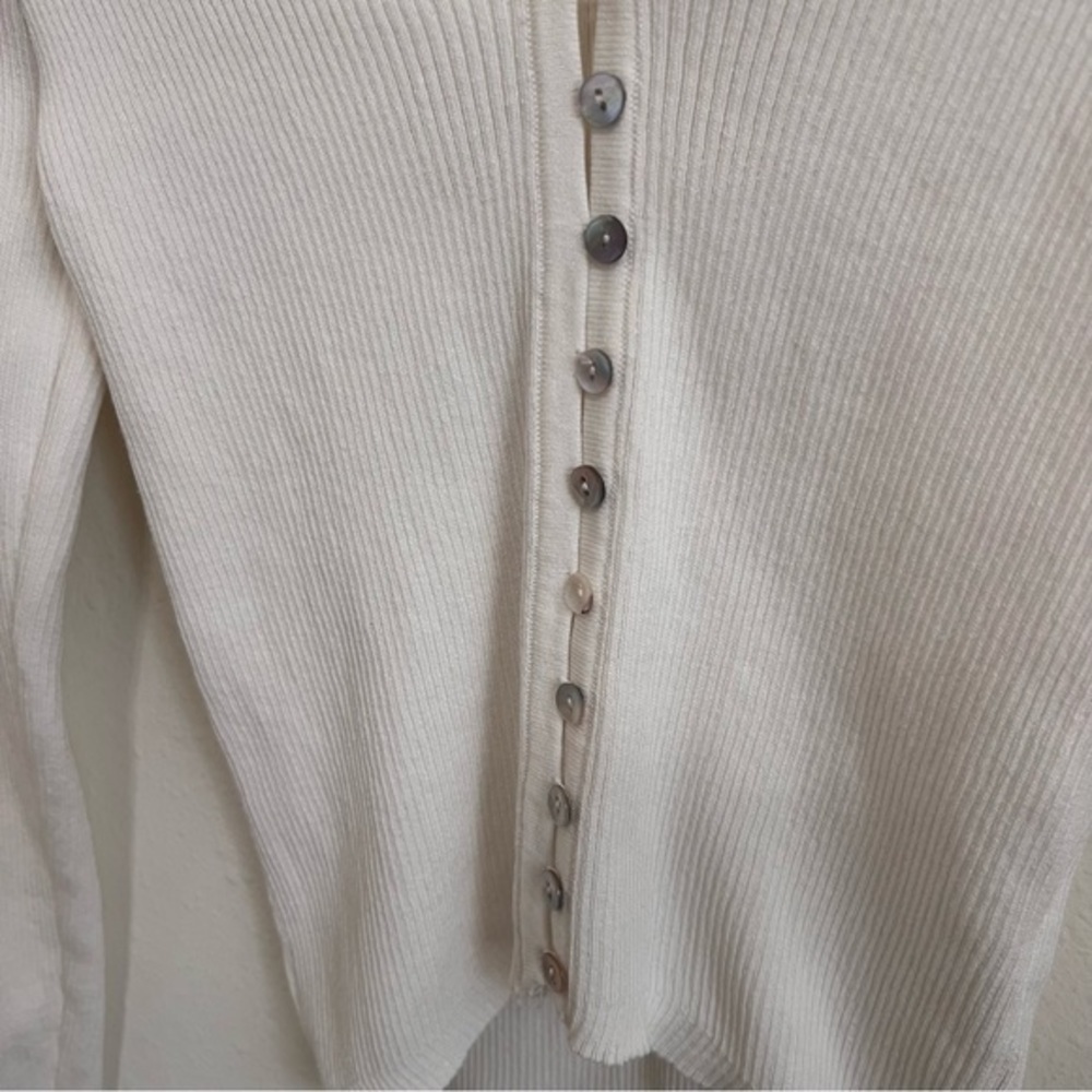Zara Knit Button-Up Top - Picture 4 of 7